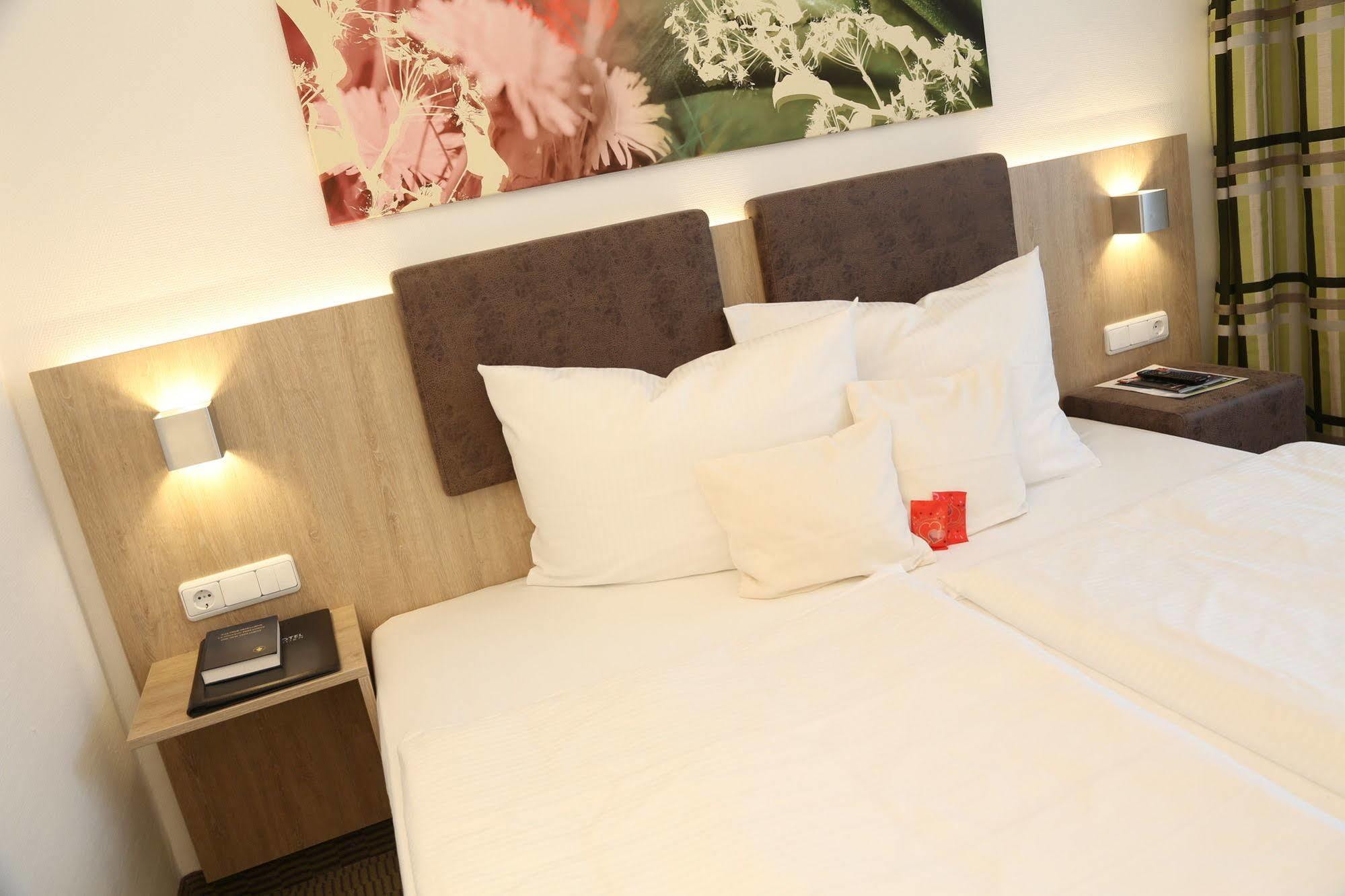 Central Hotel Eschborn Ngoại thất bức ảnh